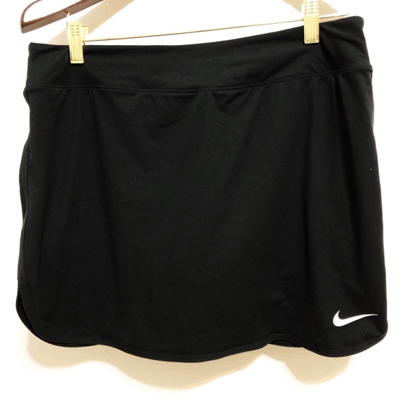 Nike | Dri- Fit Black Skort | L